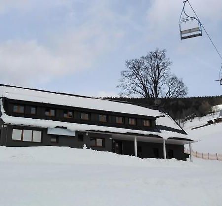 SKI Apartmány Nymburska chata Pec pod Snezkou Esterno foto