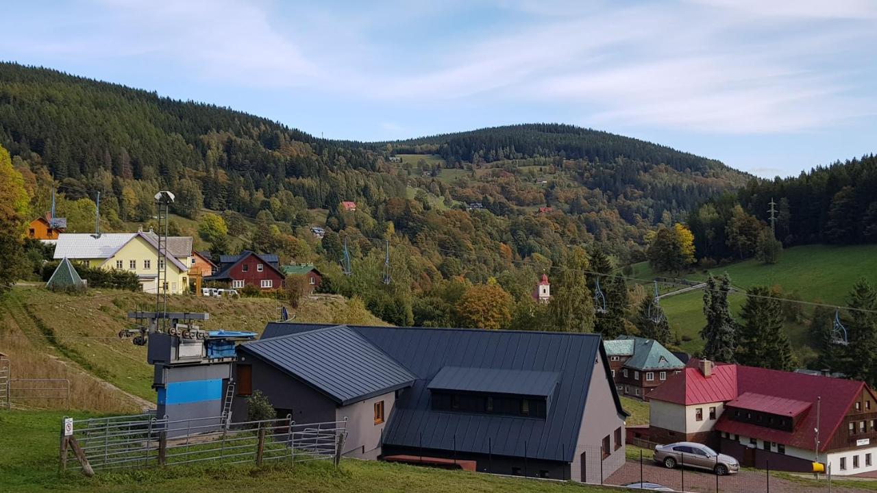 SKI Apartmány Nymburska chata Pec pod Snezkou Esterno foto